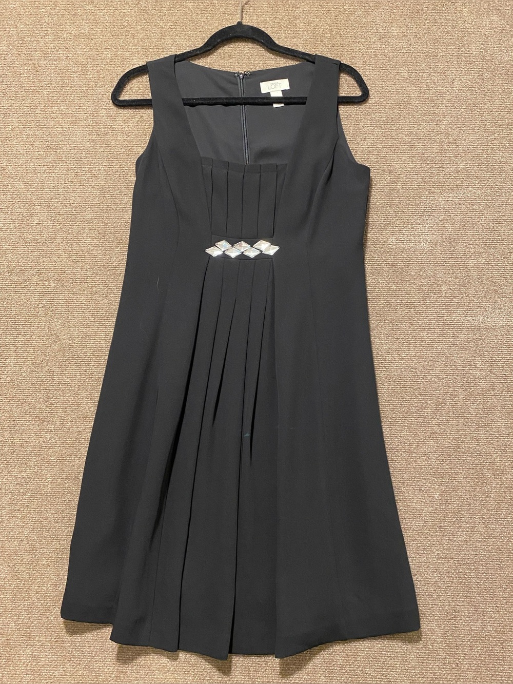 Ann Taylor LOFT Black Pleated Cocktail Dress with Jewel Waist Size 6